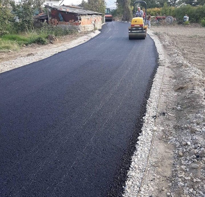 Росоман / Изградба на канализација и асфалтирање