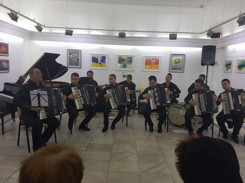 Kултура:Концерт на етно хармоника